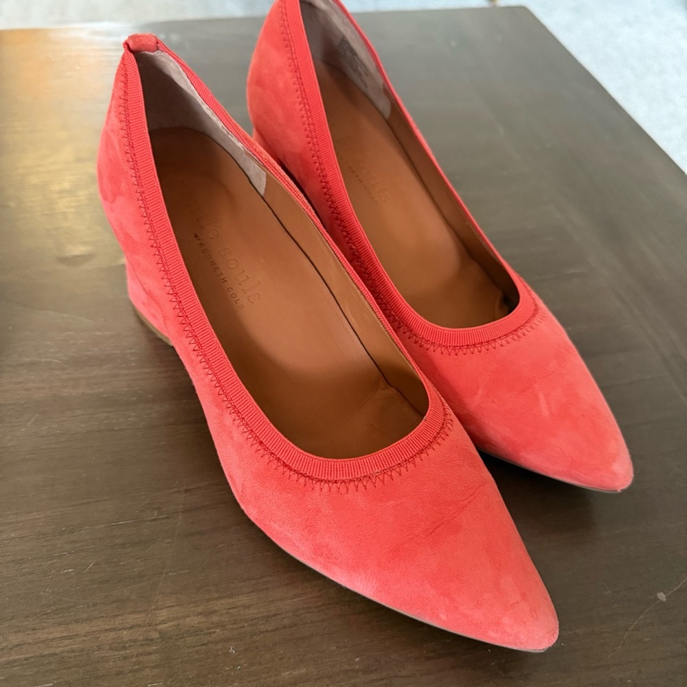 Gentle Souls by Kenneth Cole Coral Suede Heels Size 7.5 Quiet Luxury